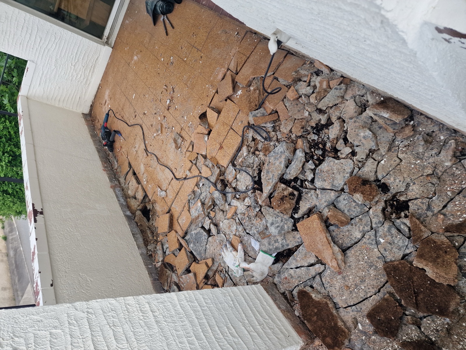 Agrandissement avant travaux — ouverture de murs porteurs à Lausanne par MI Rénovation
