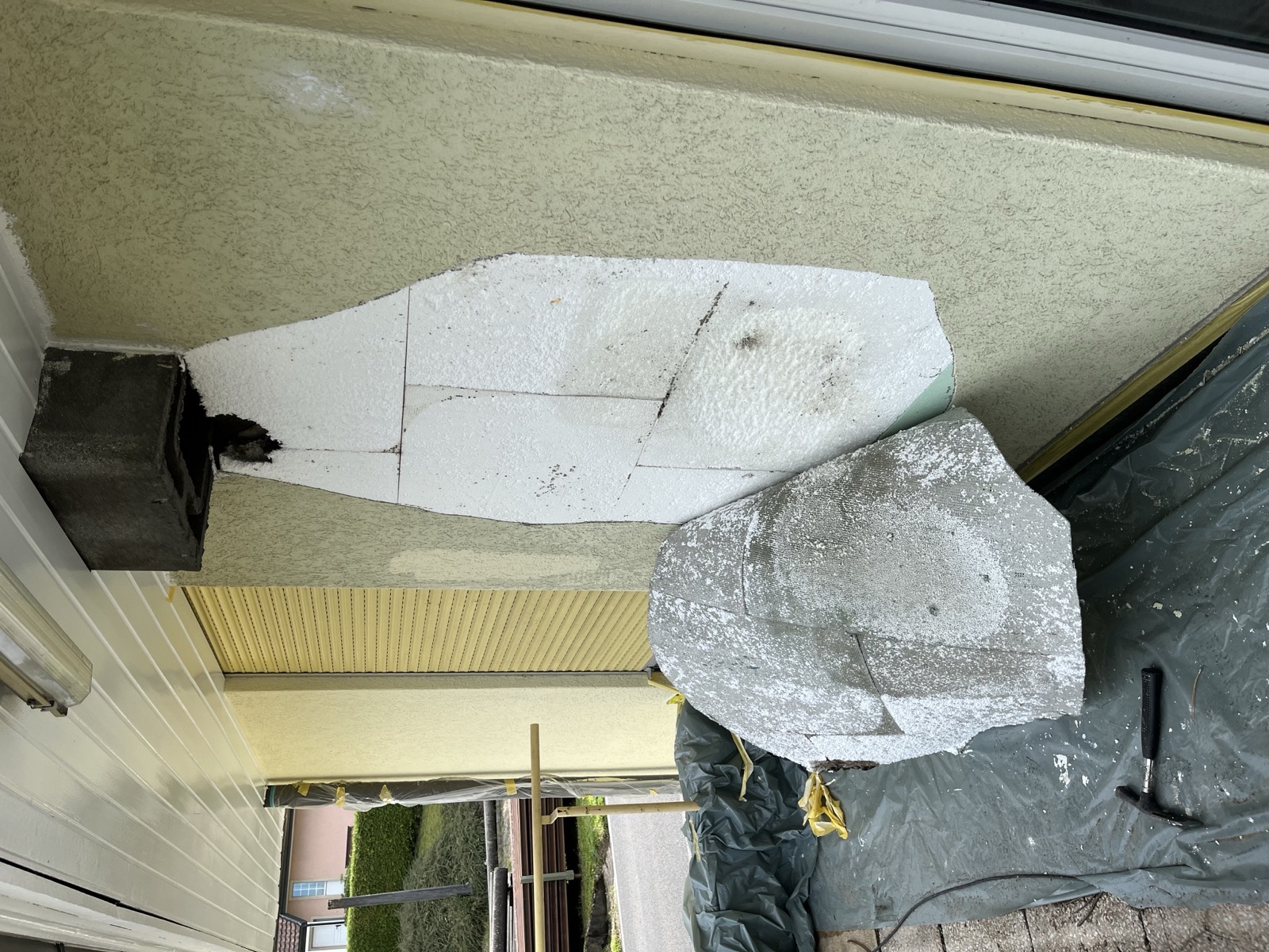 Boiserie avant vernis — peinture et finition MI Rénovation à Lausanne