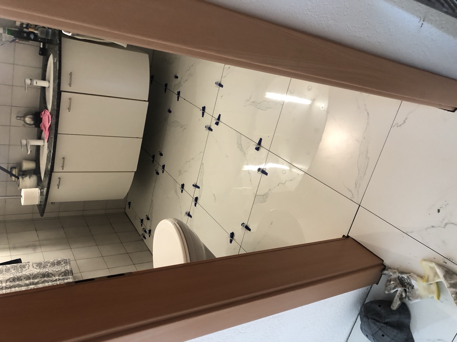 Salle de bain rénovée à Lausanne — sanitaire MI Rénovation